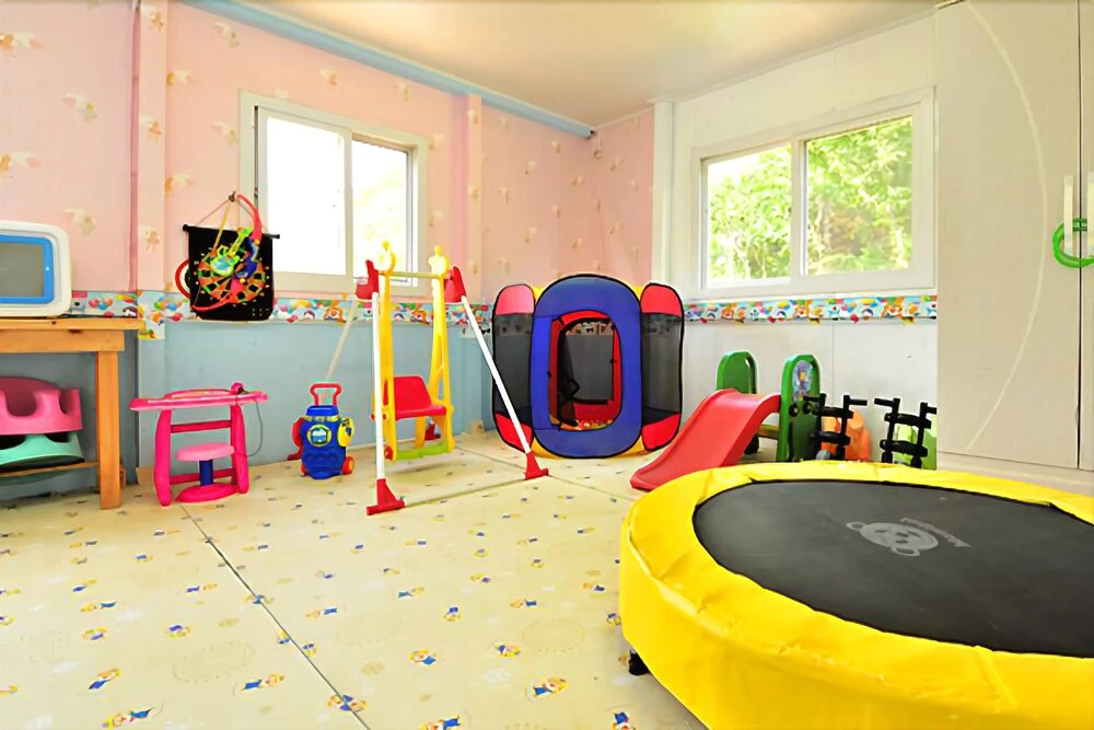 Gapyong Arno Kids Spa Pension