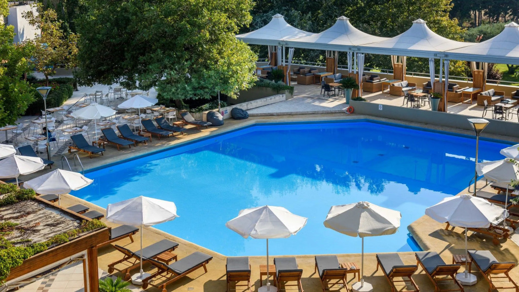 Alexander Beach Hotel & Spa