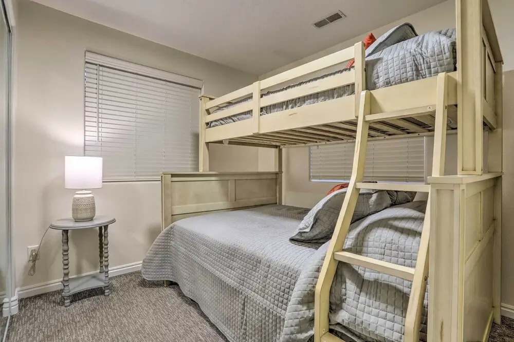 Spacious Family Home, 3 Mi to Dtwn Cedar City