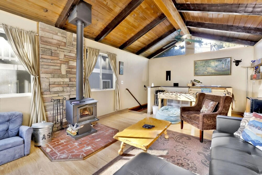 2209-hawks Nest 2 Bedroom Home by Redawning