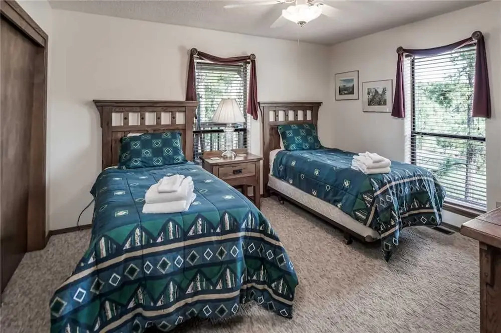 Amys Little Ponderosa - Three Bedroom Cabin