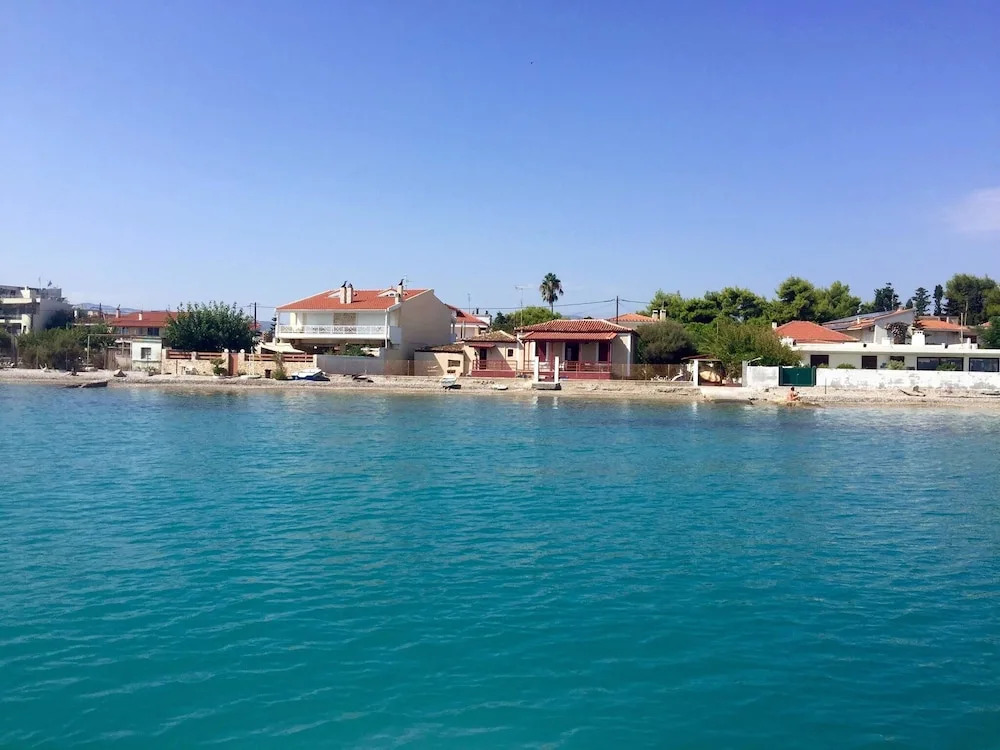 COSTA VASIA Seaside Suites and Apartments