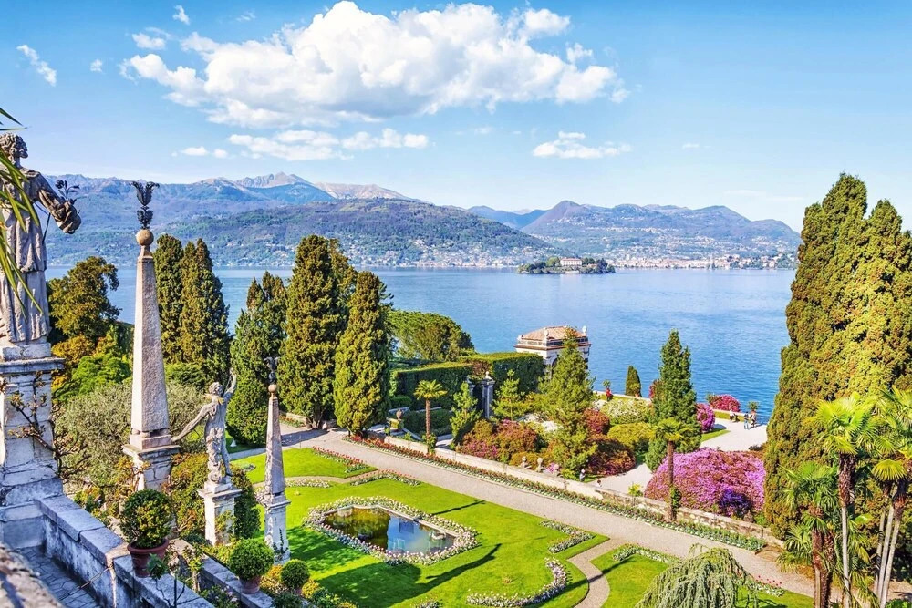 Villa Al Golfo Pool and View
