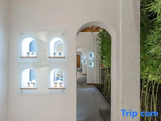 Linyao Hotel