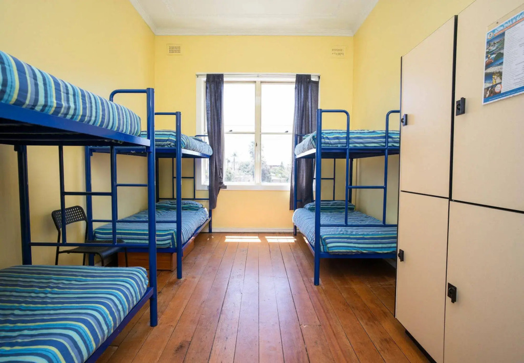 Bondi Beachouse YHA