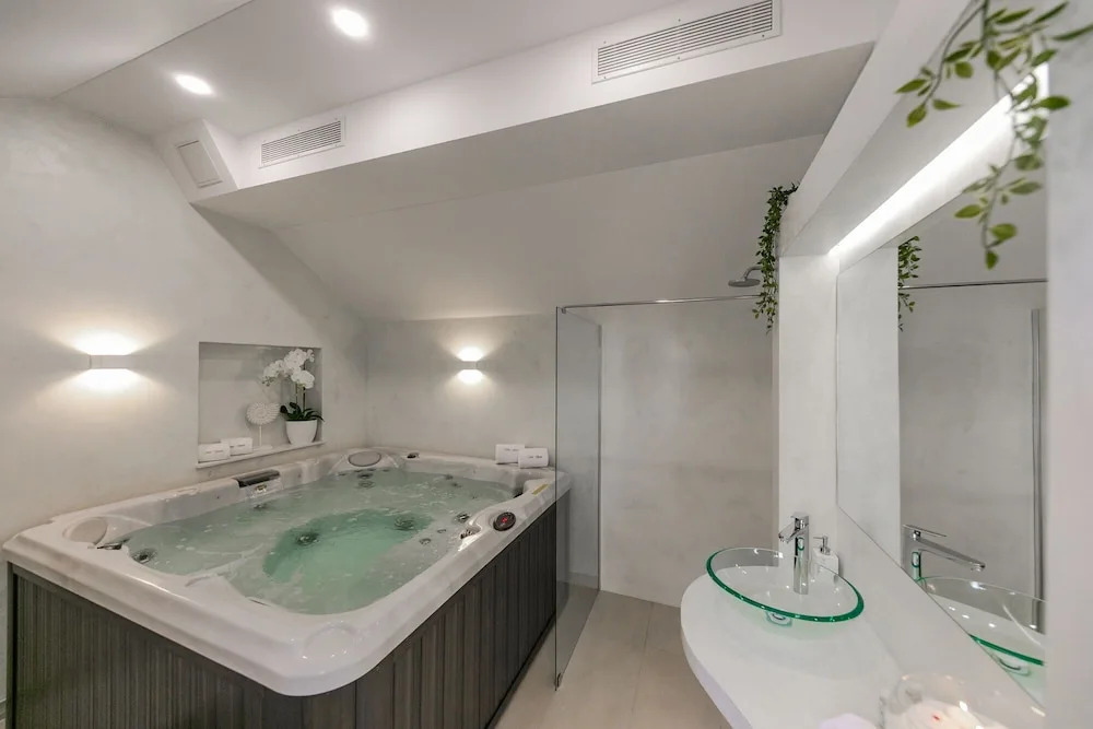 Villa Bante - Luxury Stone House