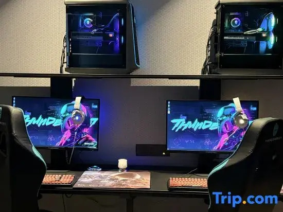 Thunderobot Hotel