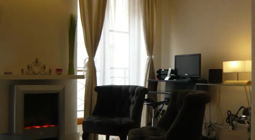 Parisian Home - République