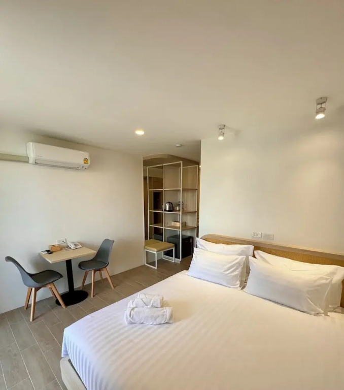 The Brillianest Gallery Hotel