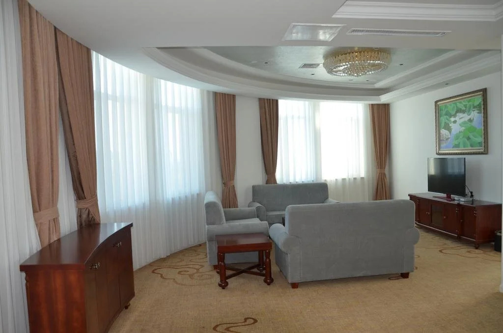 Bo Man Rui Si Hotel