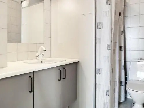 Three-Bedroom Holiday home in Allinge 3