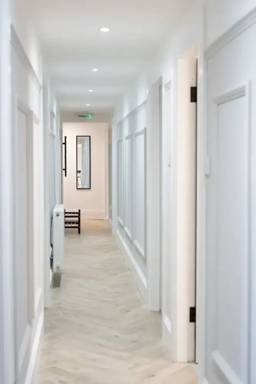 Modern 5 Bed-2 Bath Apartment