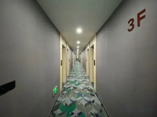 Shankee Hotel (Ningbo Airport Yinzhou Avenue Subway Station)