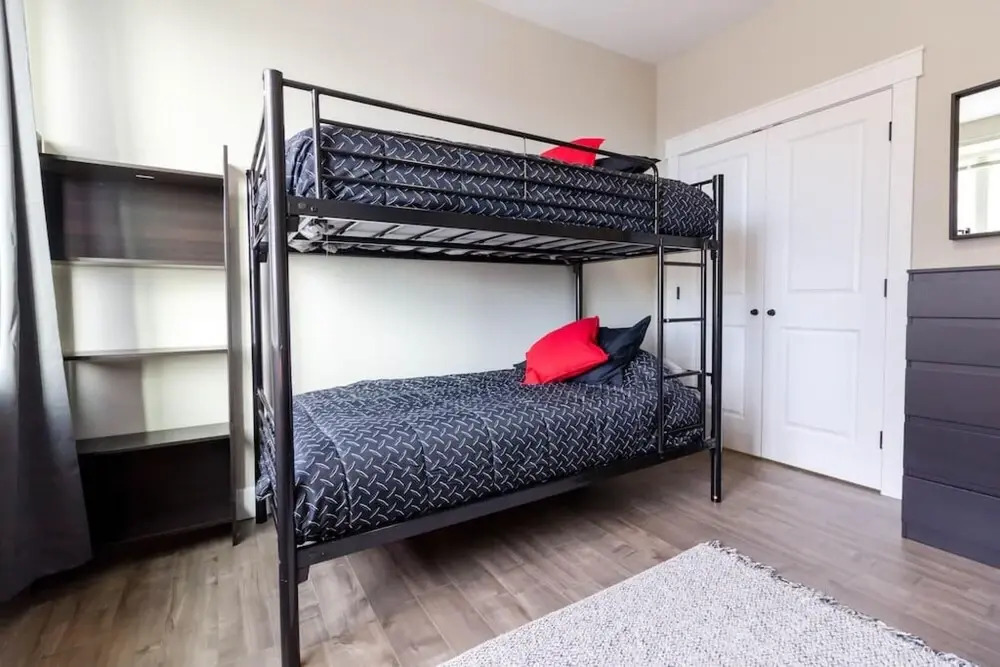 The Best Rental in SJ w Parking Excellent Views Location