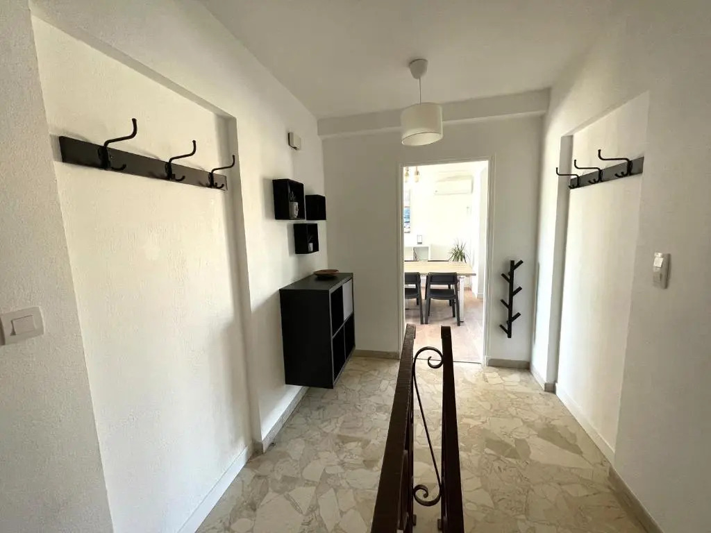 Appartement spacieux 4 chambres, jardin, proche centre-ville