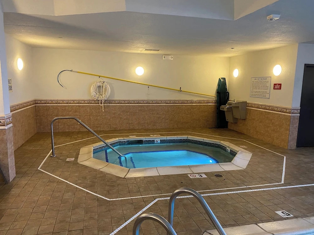 Hotel Indigo Detroit North - Troy by IHG