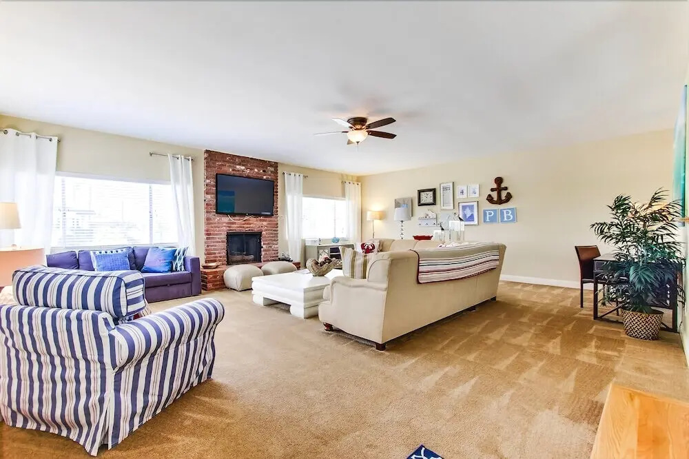 Pacific Shores III 5 Bedrooms 3 Bathrooms Home