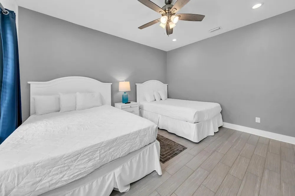White Sands Beach Retreat, Panama City Beach