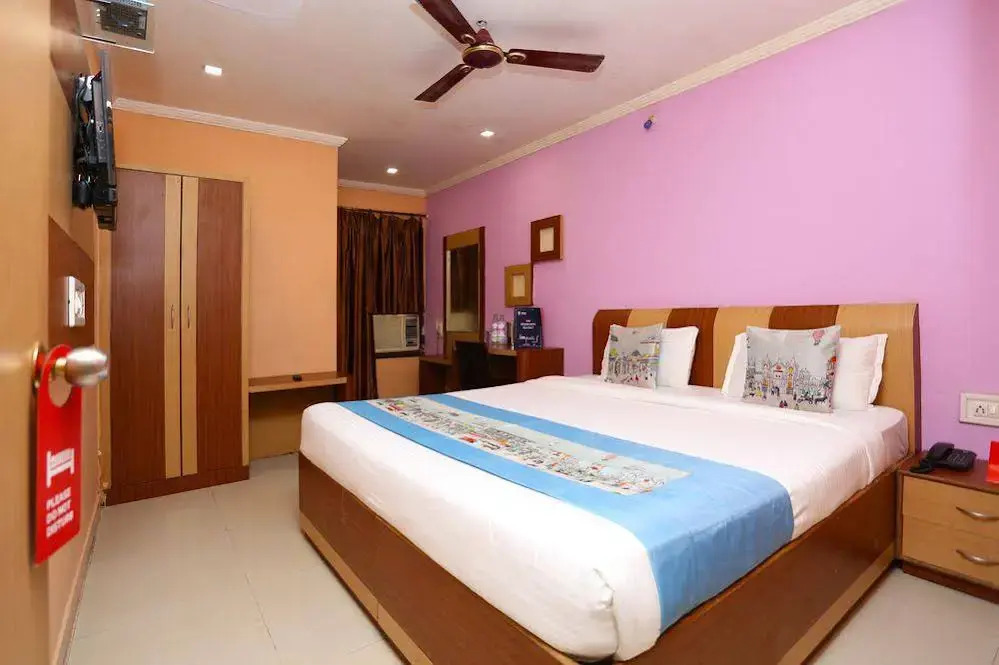 ZO Rooms Nayapalli IRC Village