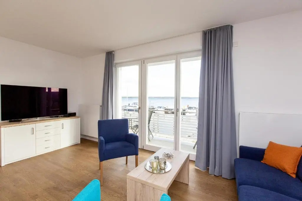 4 Zimmer Maisonette 3 Balkone optional Bootsliegeplatz Haus 6 A6