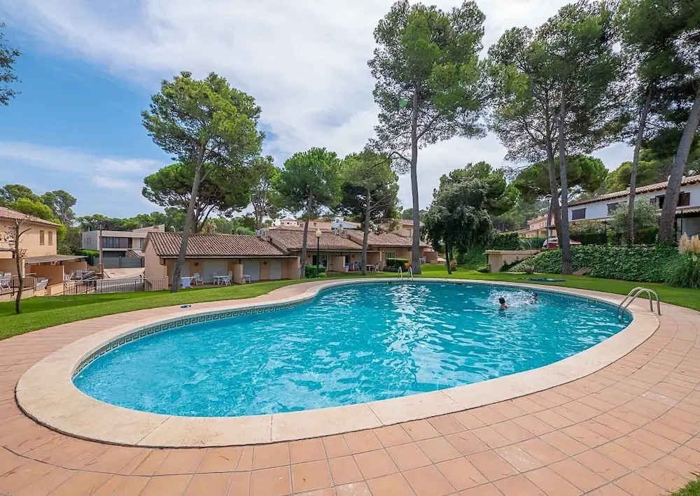 Village Golf Beach