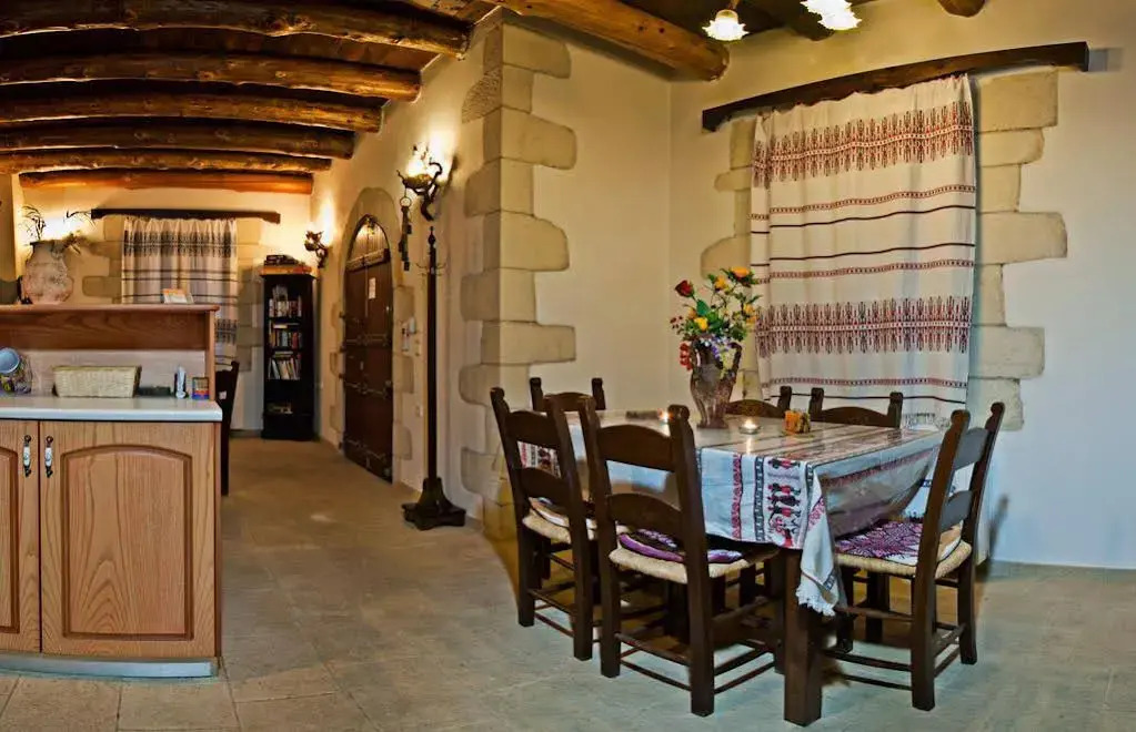 Villa Aloni