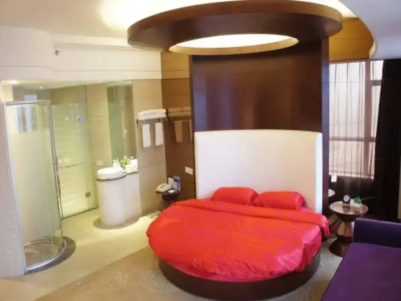 New Empire Hotel