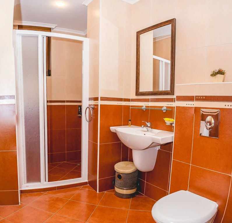 FM Deluxe 1-BDR Apartment with Parking by Sozopol