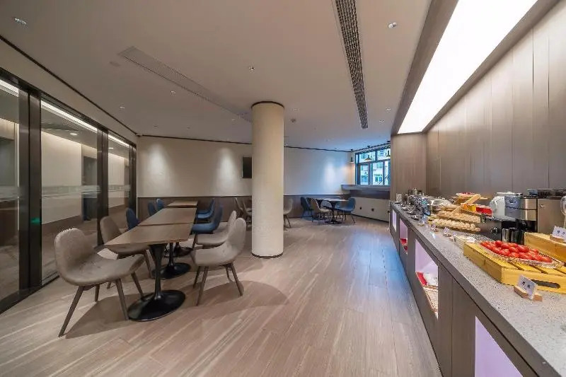 Hanting Hotel Shanghai Lujiazui Minsheng Road Metro Station