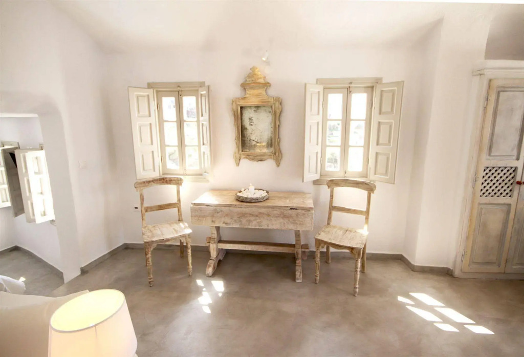 Oia Mare Villas