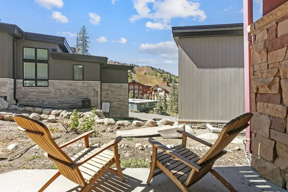 7301- Three Bedroom Deluxe Crossings Townhomes 3 Townhouse