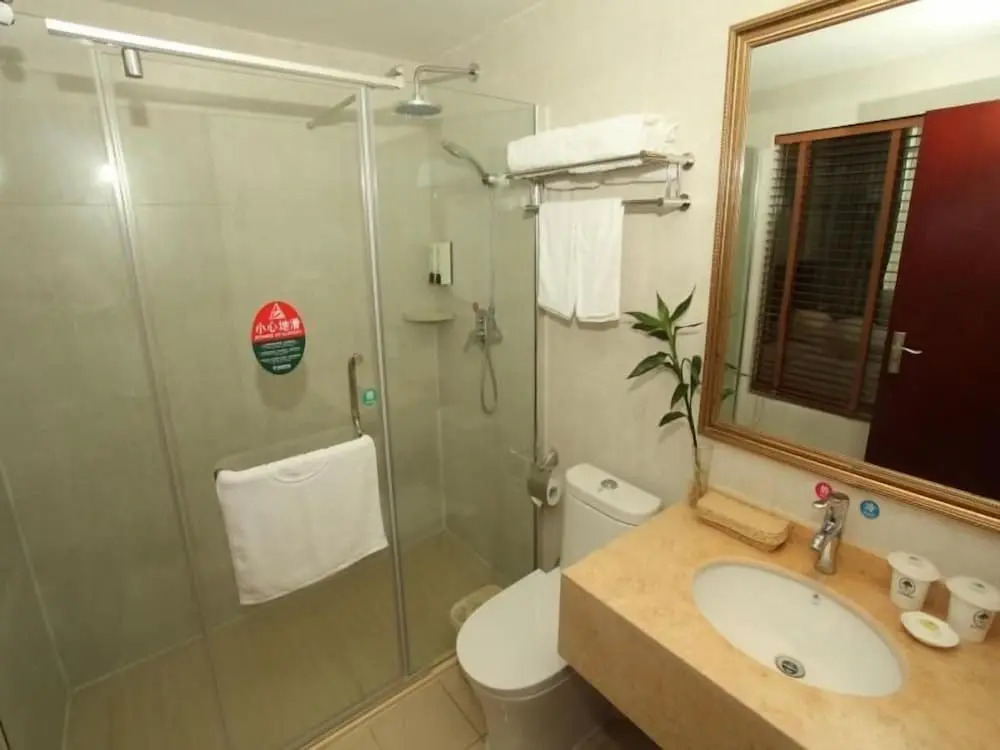 GreenTree Inn ShangHai SongJiang SongDong Business Hotel