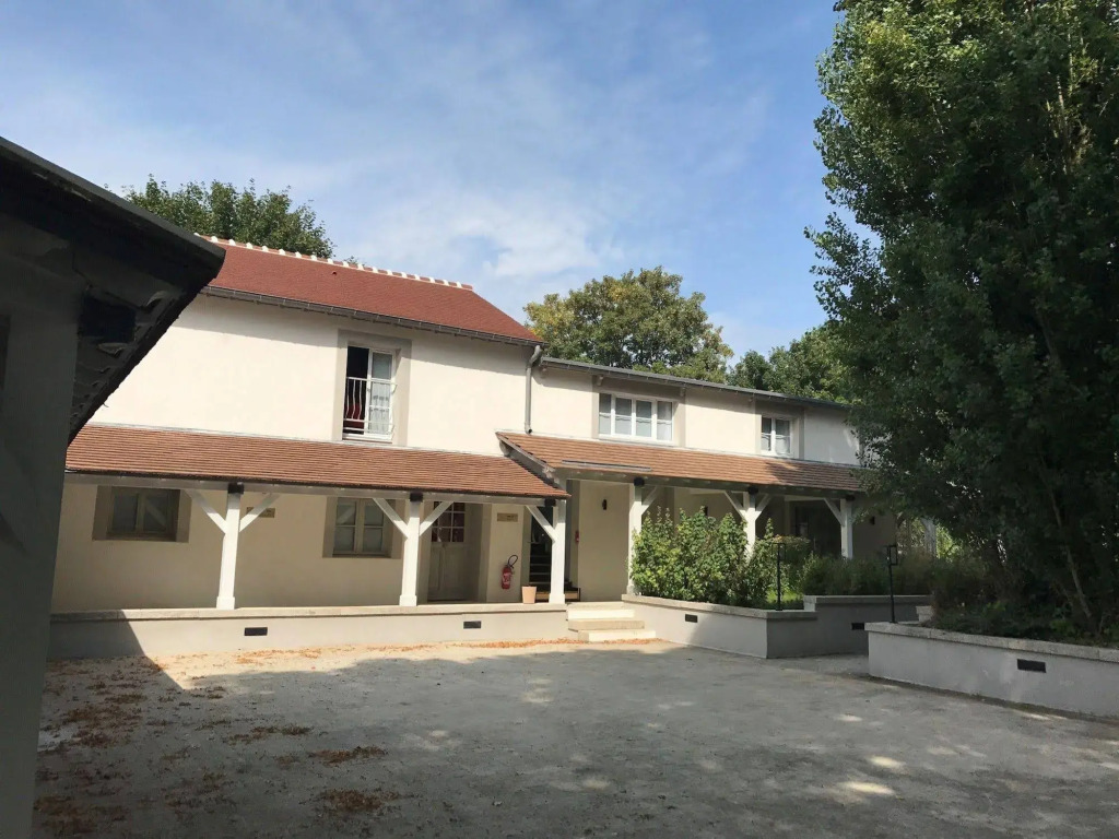 Hôtel du Cheval Blanc - Paris Marne La Vallée
