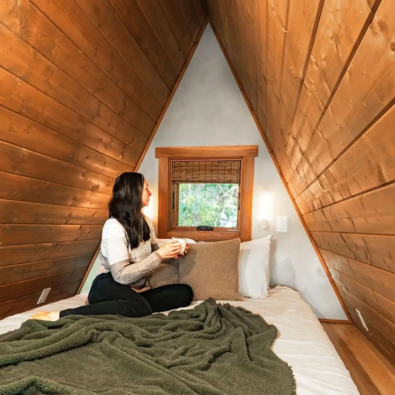 A-frame Retreat Hot Tub Mtn Views Spa Bath