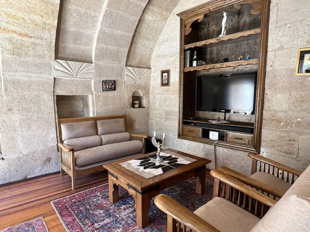 Kayhan Cave Villa
