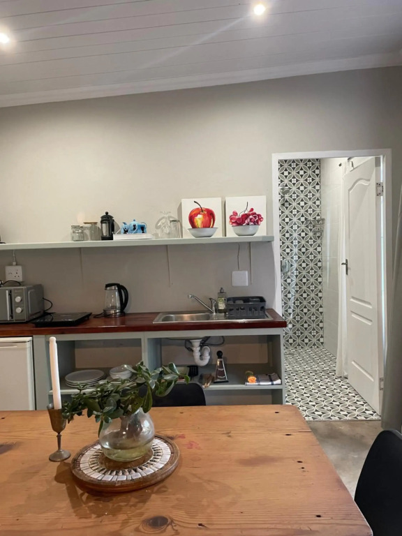 Sarahs Place- Heatherlands,George