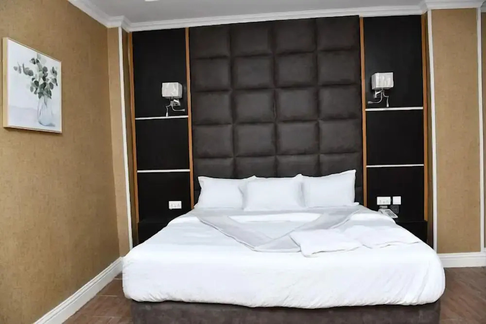 View point Hotel and Suites
