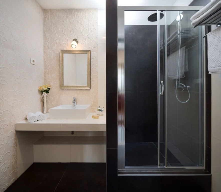 Romantic Luxury Rooms XXX