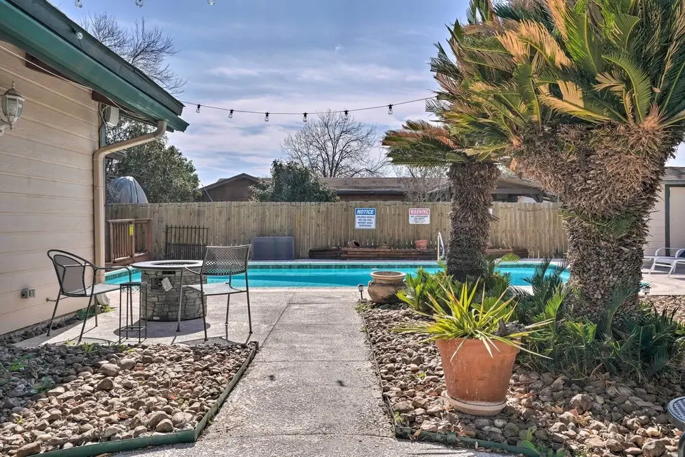 San Antonio Home w/ Pool, Near Lackland AFB