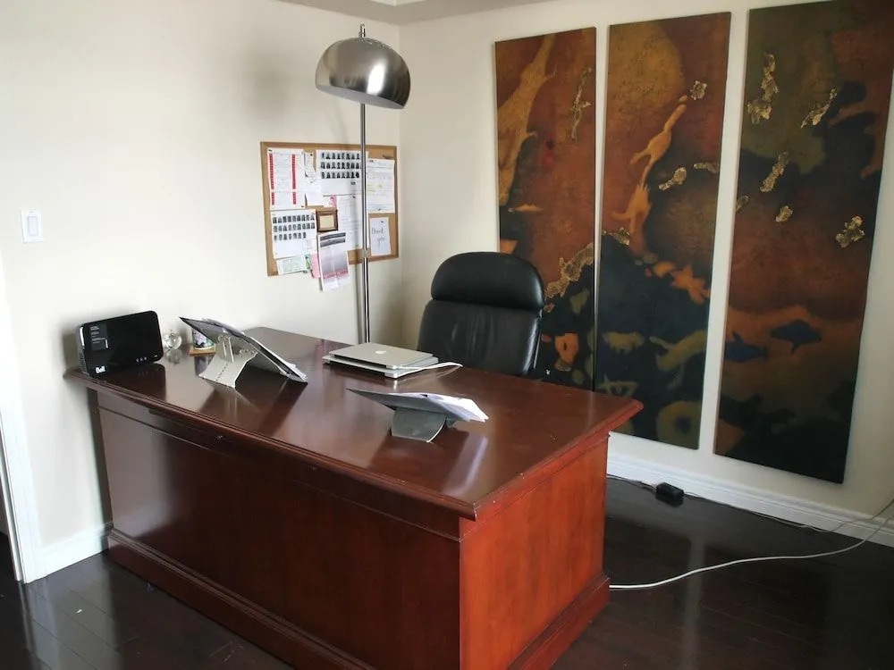 Newly Renovated 3BR Town Home