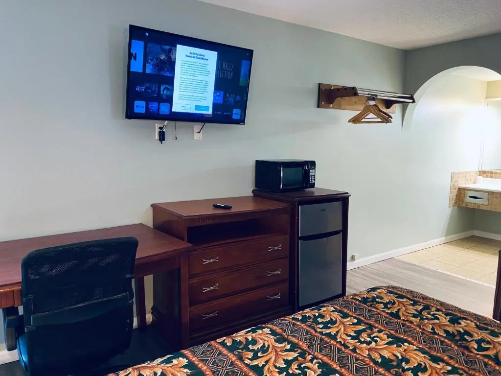 Excel Inn & Suites