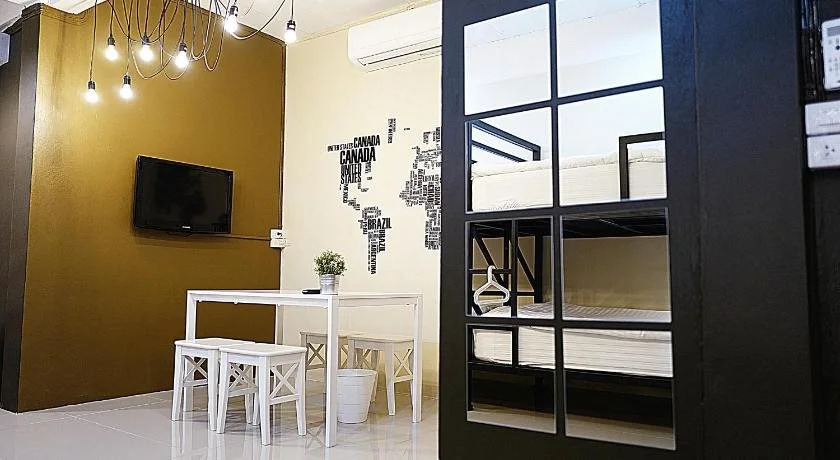 Charoenpong Apartment