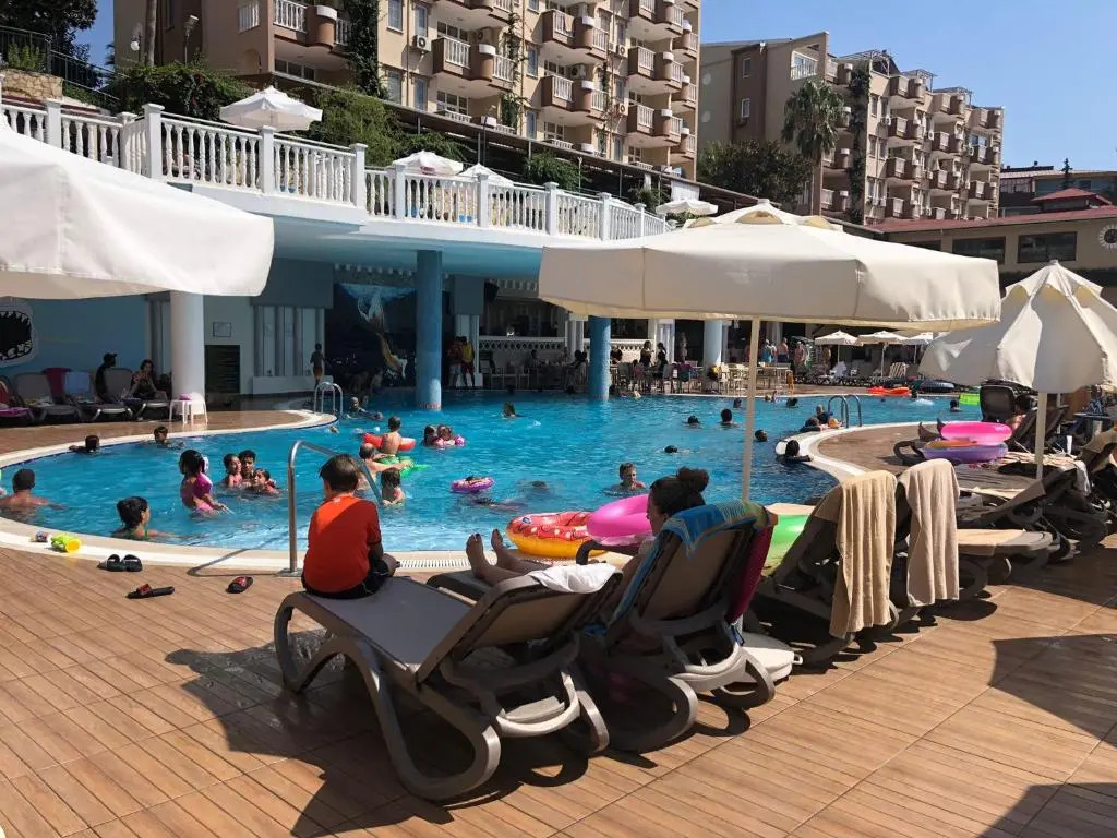 5 Star Hotel Concept Apartment Pool and Aqua Park