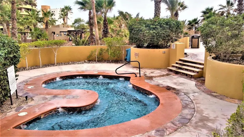 Bella Sirena Luxury Resort 205-D