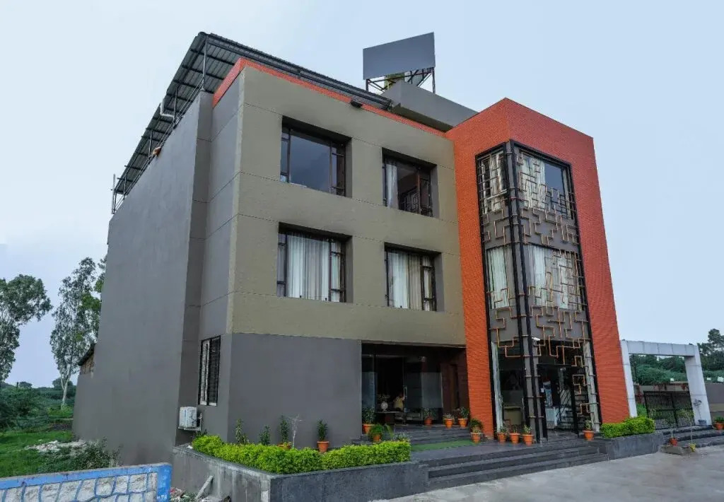 Hotel Madhuban