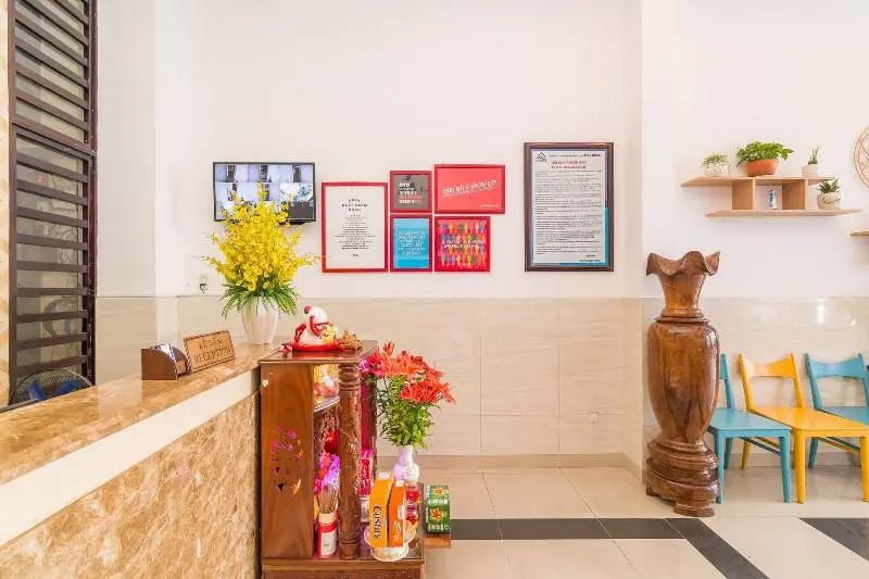 Truc Hung Hotel