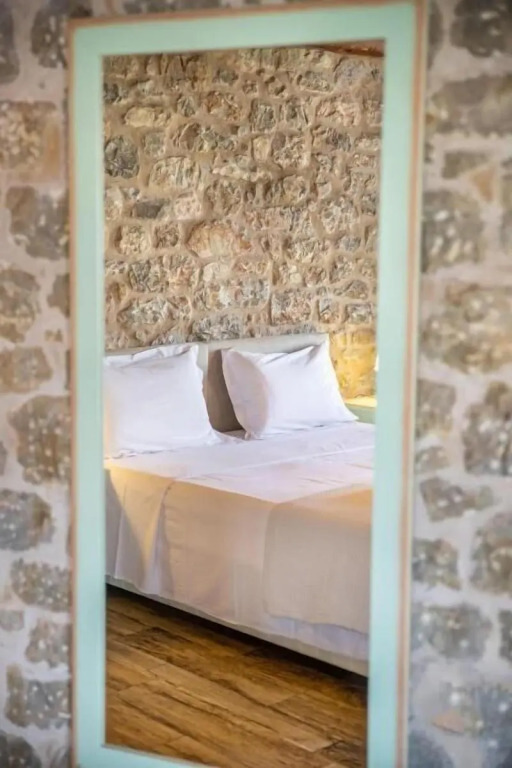 Trapela Areopolis, Boutique Hotel