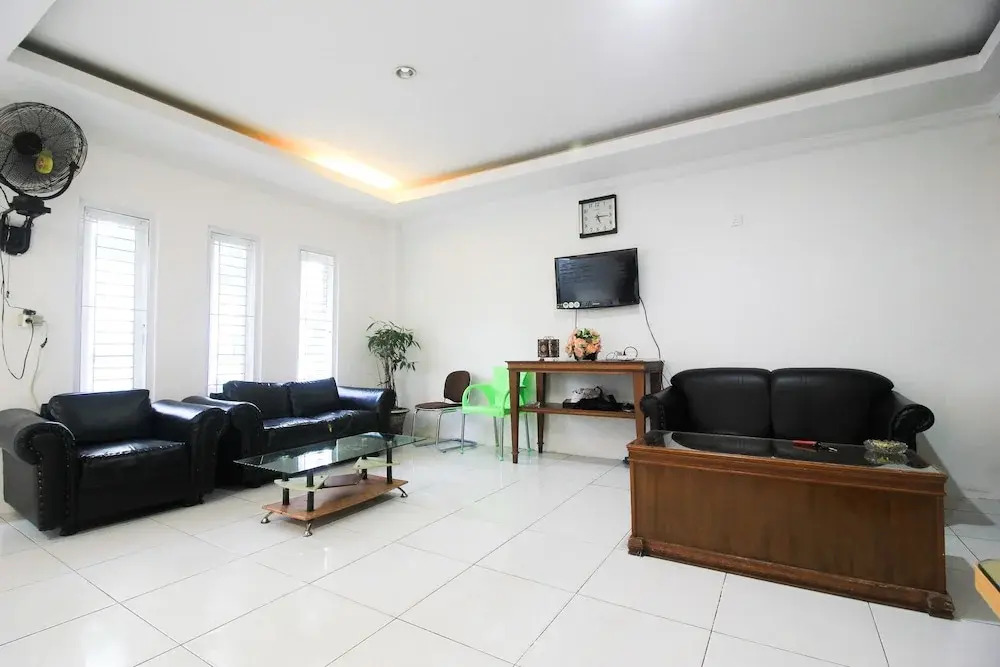 Oyo 1905 Davonsa Residence Syariah