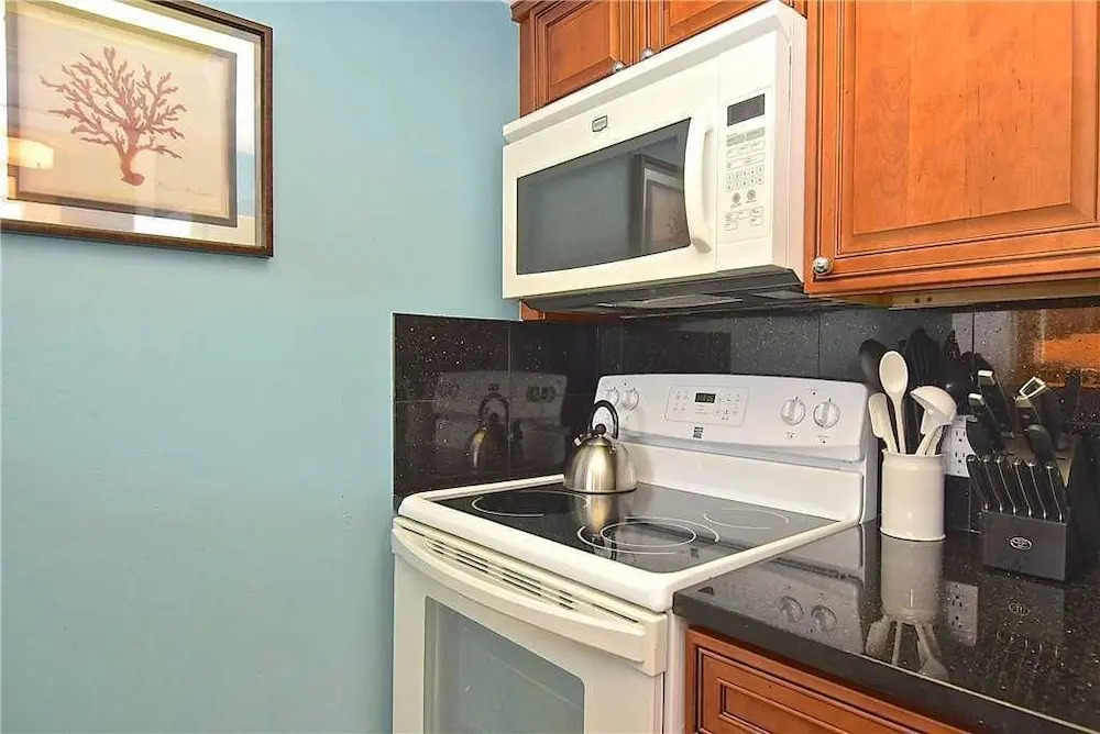 Palm Bay Club G34 - One Bedroom Condo