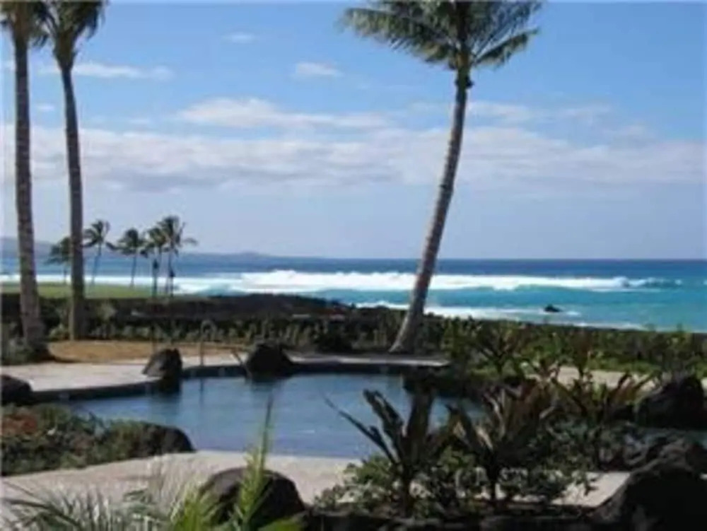 Luxury Beach Front Villa - Kolea